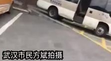 [Eng Sub] 蹲守汉口殡仪馆报告 武汉人民需要自觉自救 发出你们的声音-qkQc_jRl1YA