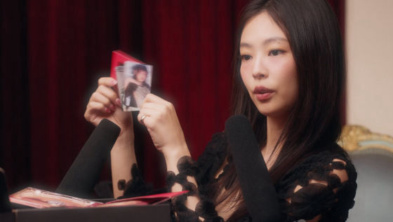 JENNIE Presents: Unbox Ruby with Me